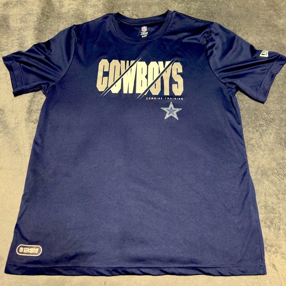 Dallas Cowboys Navy Blue T-Shirt (Brand New )
